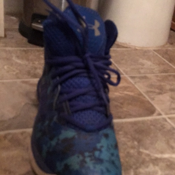 I dont fit them anymore I wear size 10 now - Picture 2 of 5